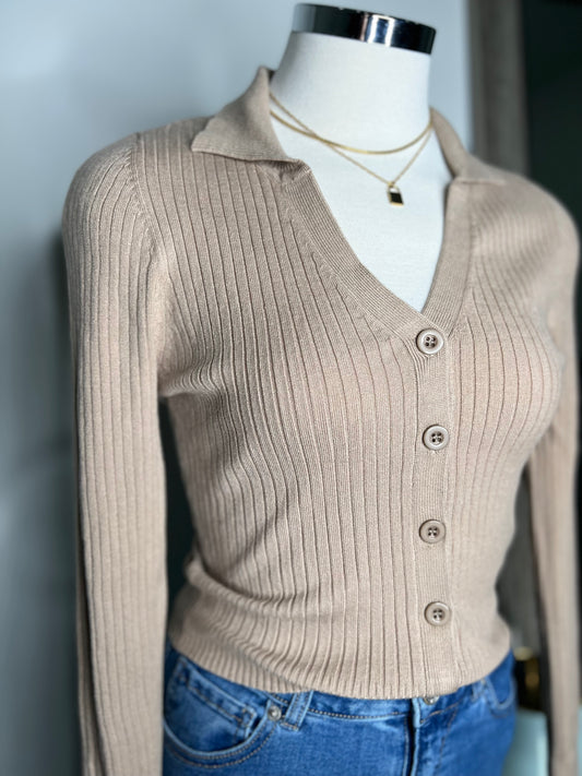 Ribbed Button Top
